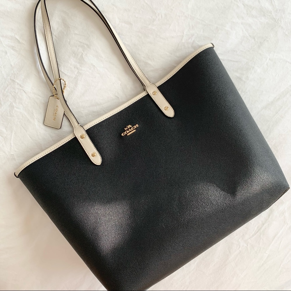 COACH F396609 Reversible City Tote Bag in Chalk/Black